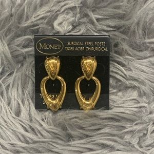 3 for $20😈😈Monet earrings